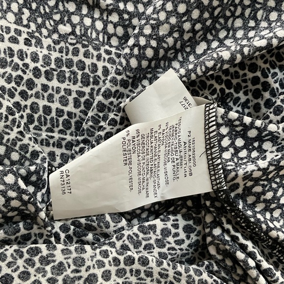 Beautiful MaxMara no wrinkle knit maxi dress - Picture 6 of 7